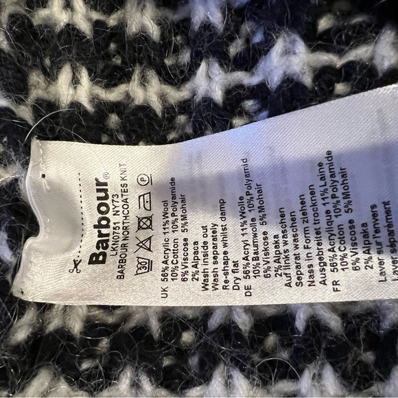 Barbour B/W Turtleneck Sweater
Size 12 - Picture 5 of 5